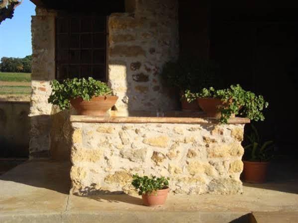 Masia Rural Can Poch Pals Buitenkant foto